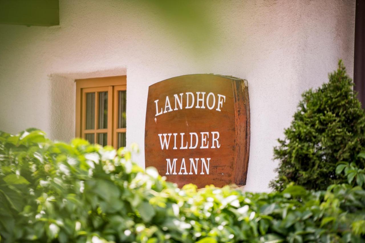 Отель Landgasthof "Wilder Mann" Инсбрук Экстерьер фото